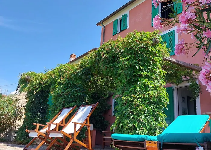Villa Miralunga La *