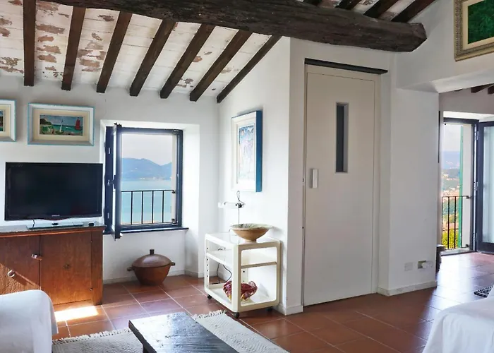 Miralunga La Villa